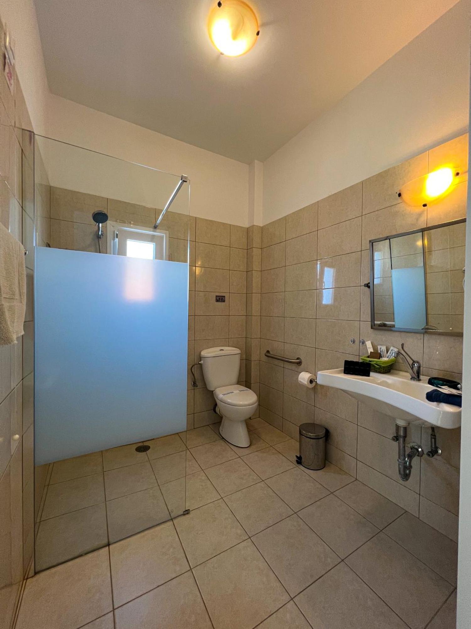 Hotel Myrto 3*