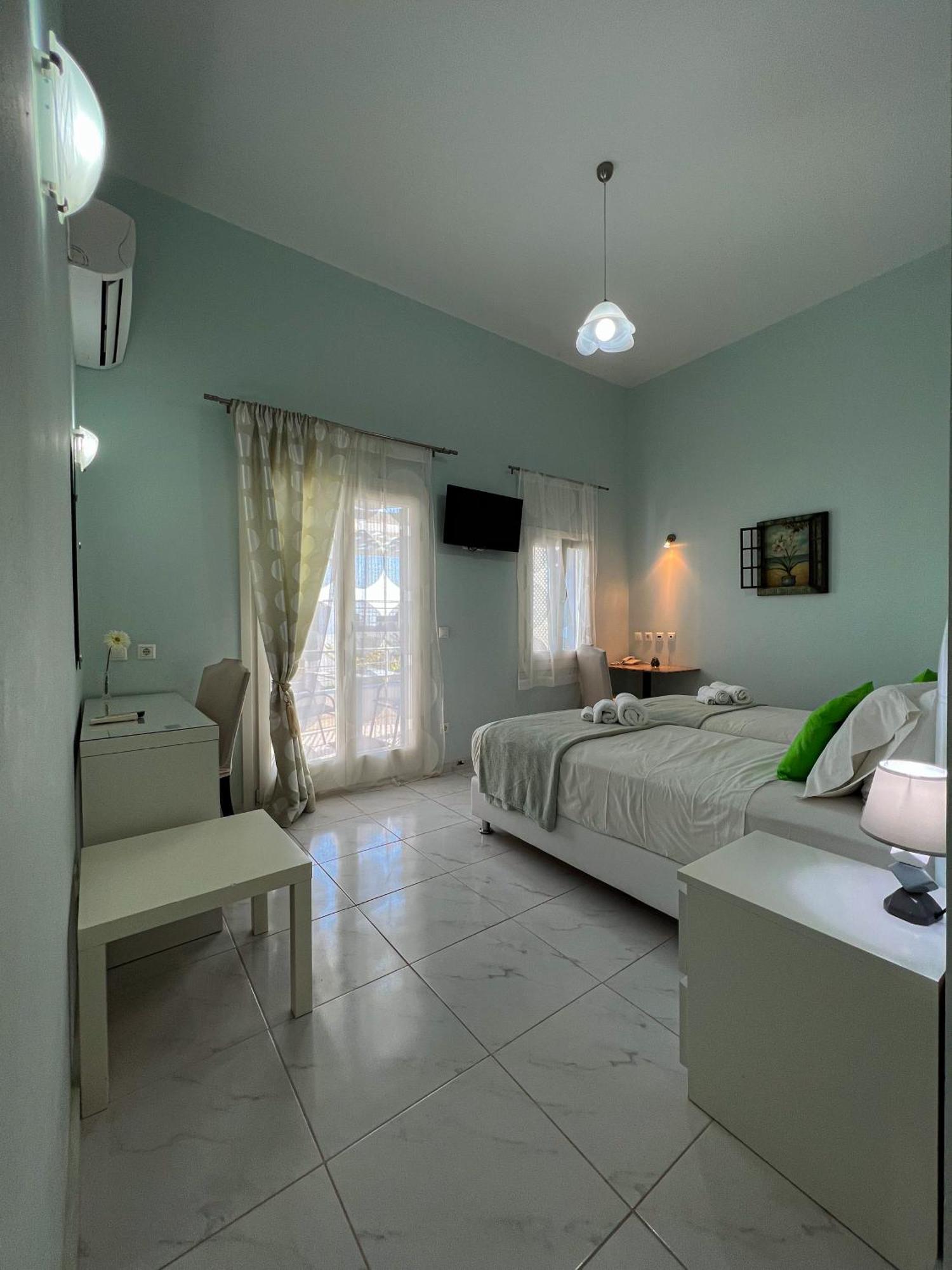 Hotel Myrto 3*